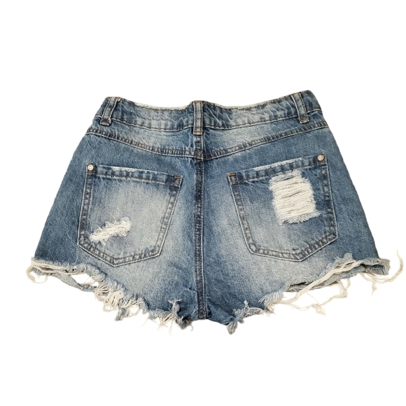 Women's Petite distressed studded Jean shorts - Picture 2 of 3